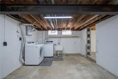 15038 Alexander Road Walton Hills OH 44146