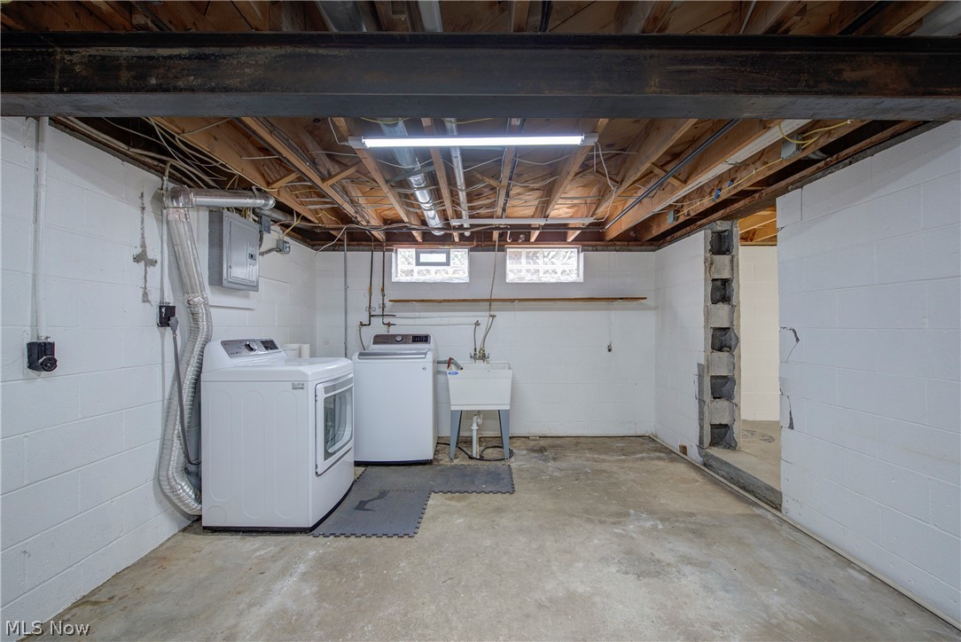 15038 Alexander Road Walton Hills OH 44146