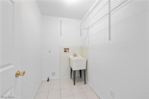29008 Uxbridge Drive Willowick OH 44095