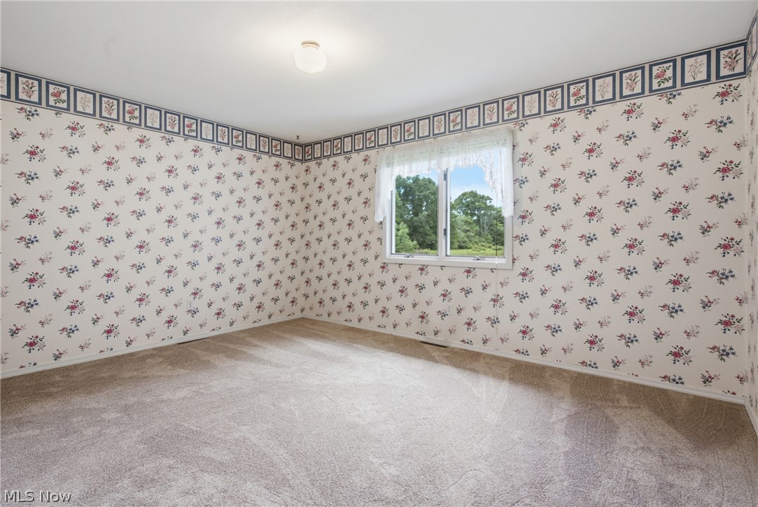 18330 Shaw Road Chagrin Falls OH 44023