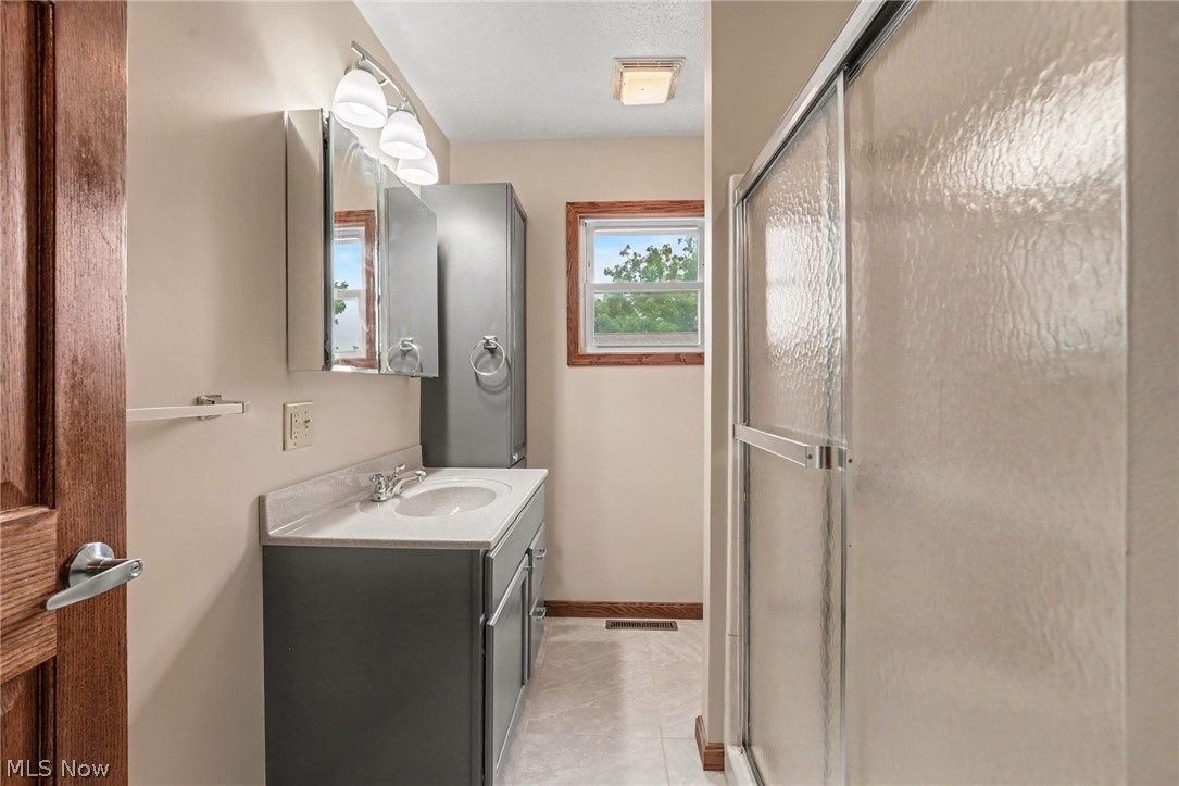 6663 Ross Road Madison OH 44057