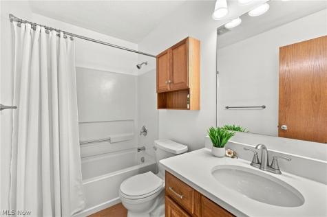 4033 Court Road Wakeman OH 44889