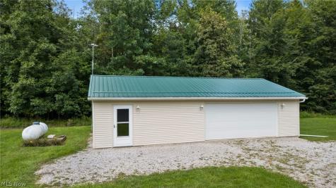 4033 Court Road Wakeman OH 44889