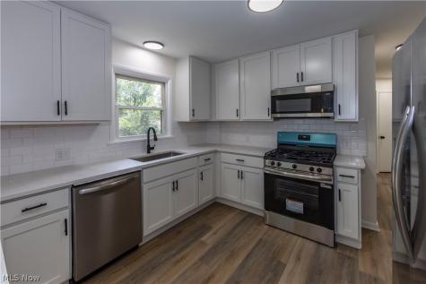 2024 Marhofer Avenue Stow OH 44224