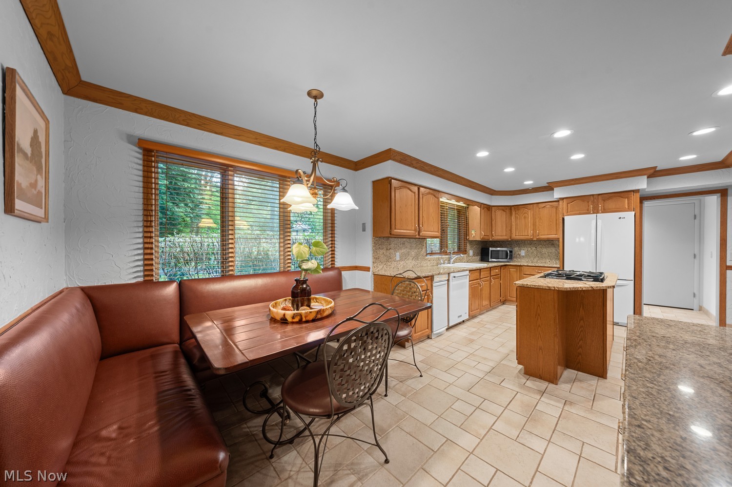 7152 Hillbrook Lane S Novelty OH 44072