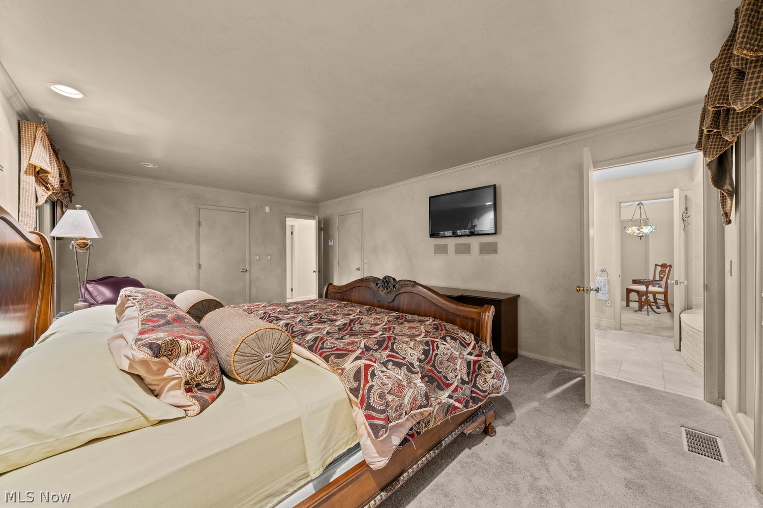 7152 Hillbrook Lane S Novelty OH 44072