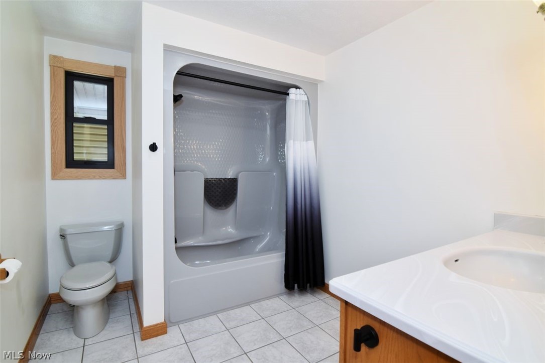 15227 Leroy Road Thompson OH 44086
