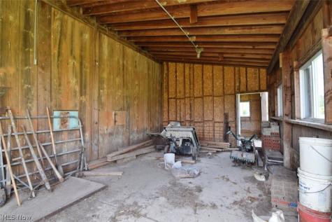 15227 Leroy Road Thompson OH 44086