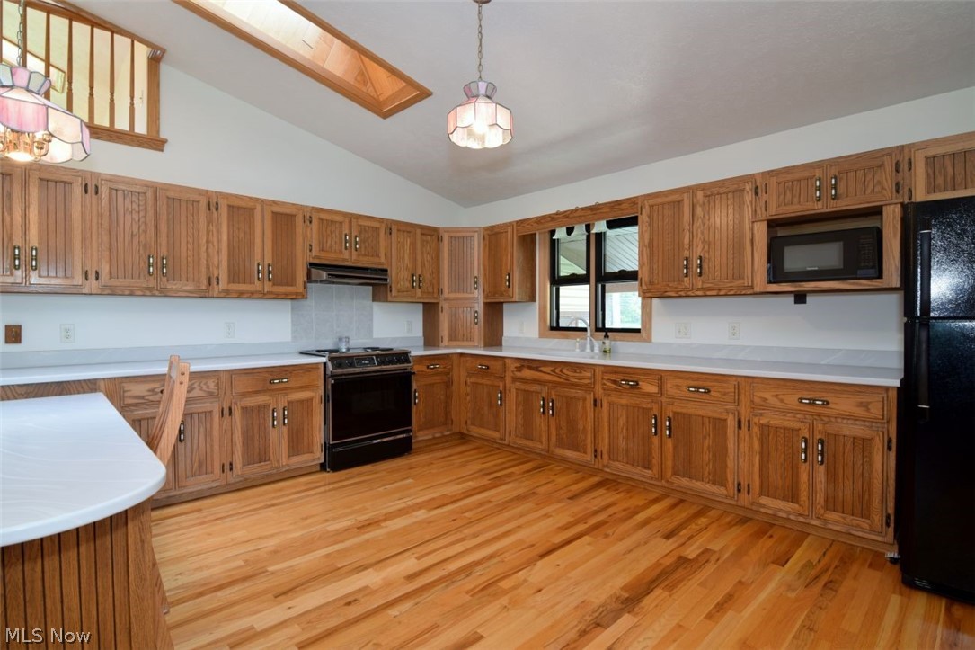 15227 Leroy Road Thompson OH 44086