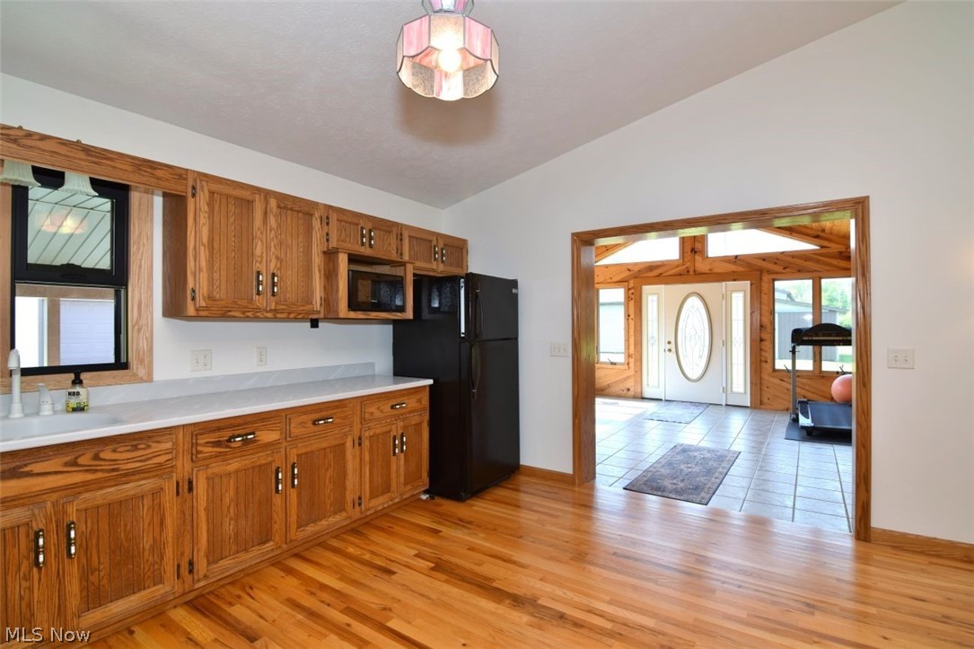 15227 Leroy Road Thompson OH 44086