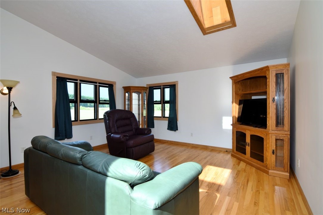 15227 Leroy Road Thompson OH 44086