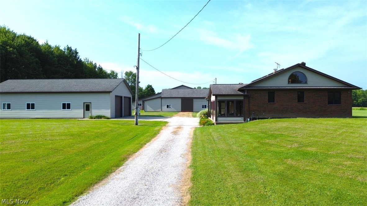 15227 Leroy Road Thompson OH 44086