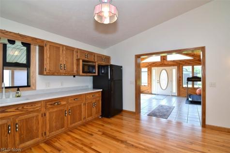 15227 Leroy Road Thompson OH 44086