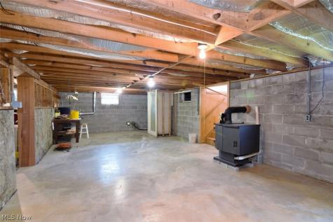 15227 Leroy Road Thompson OH 44086