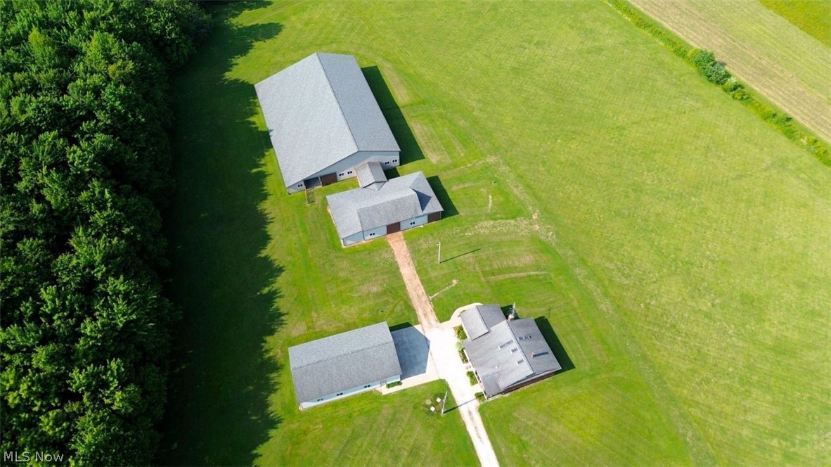 15227 Leroy Road Thompson OH 44086