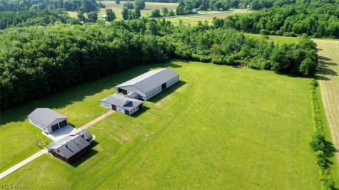 15227 Leroy Road Thompson OH 44086