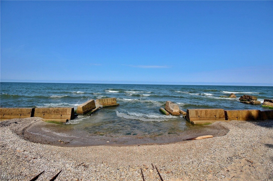 20664 Beach Cliff Boulevard Rocky River OH 44116