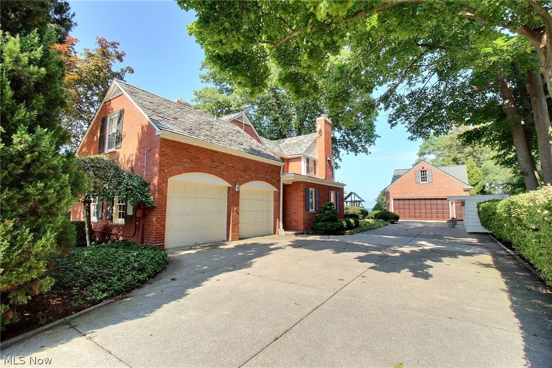 20664 Beach Cliff Boulevard Rocky River OH 44116