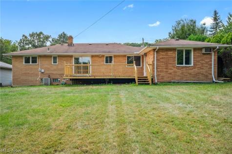 333 E Ridgewood Drive Seven Hills OH 44131