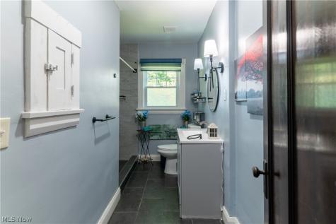 423 Bradley Lane Youngstown OH 44504