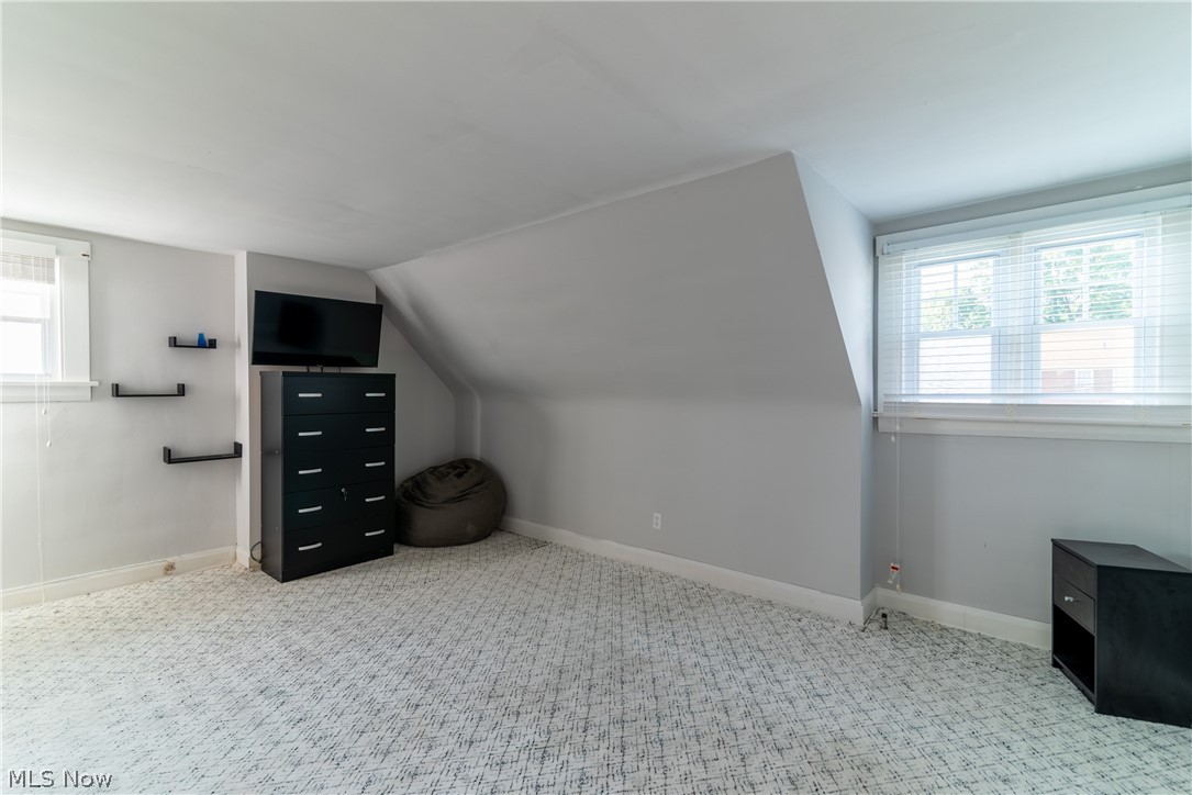 423 Bradley Lane Youngstown OH 44504