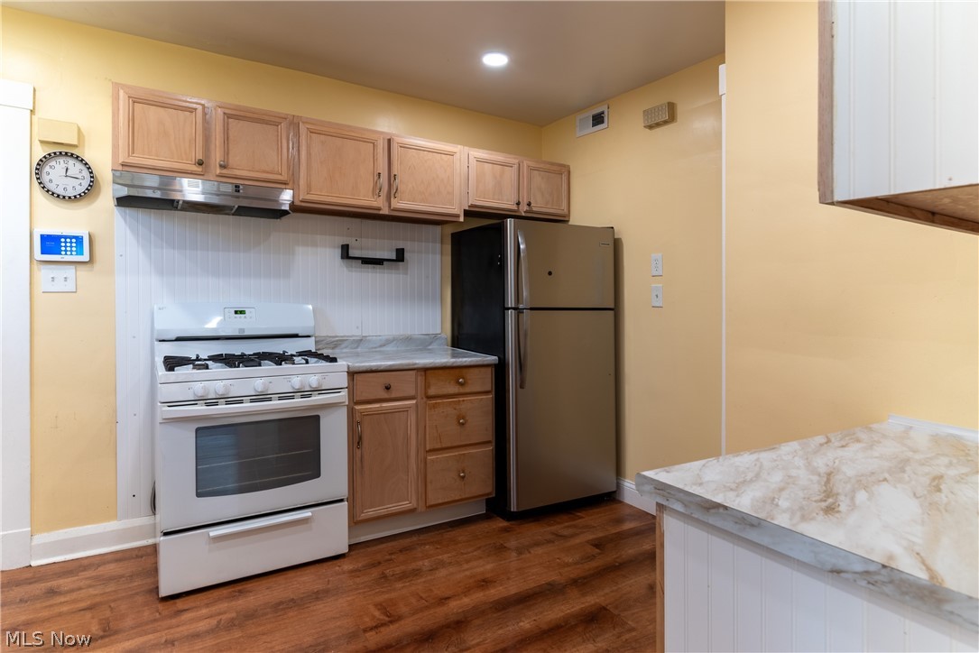 423 Bradley Lane Youngstown OH 44504