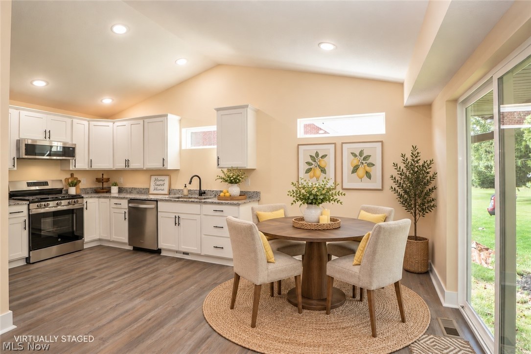 97 Nottingham Street Tallmadge OH 44278
