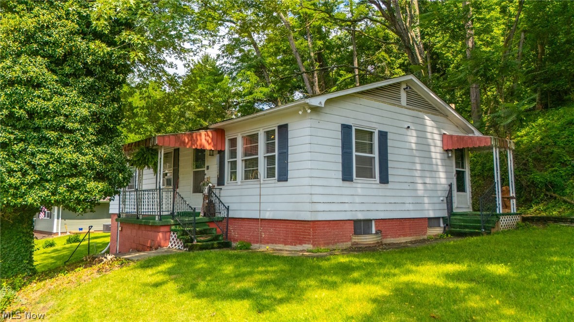 820 Mariann Drive Martins Ferry OH 43935