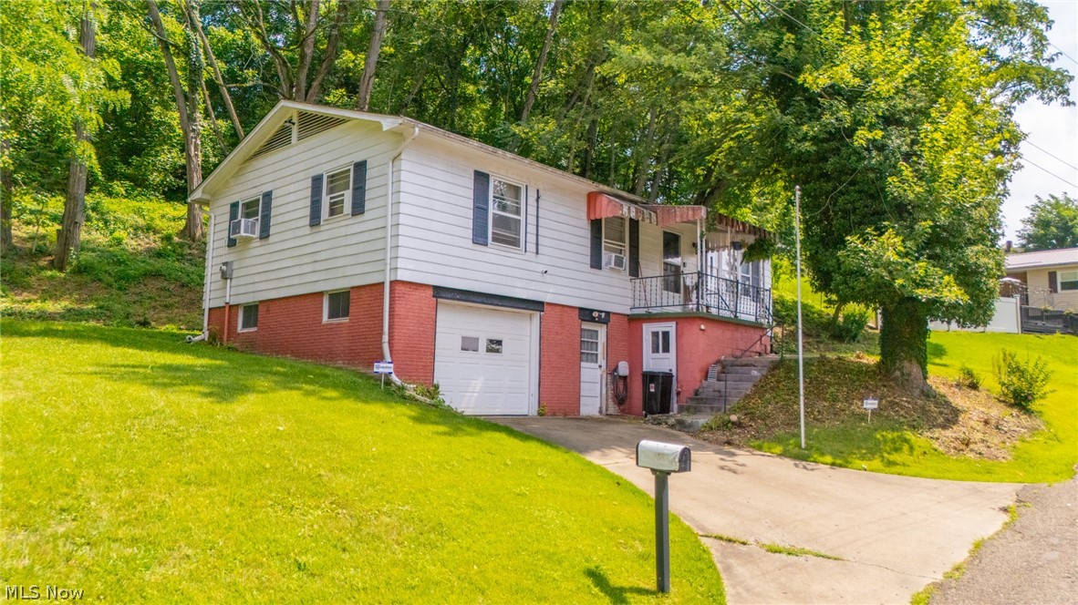 820 Mariann Drive Martins Ferry OH 43935