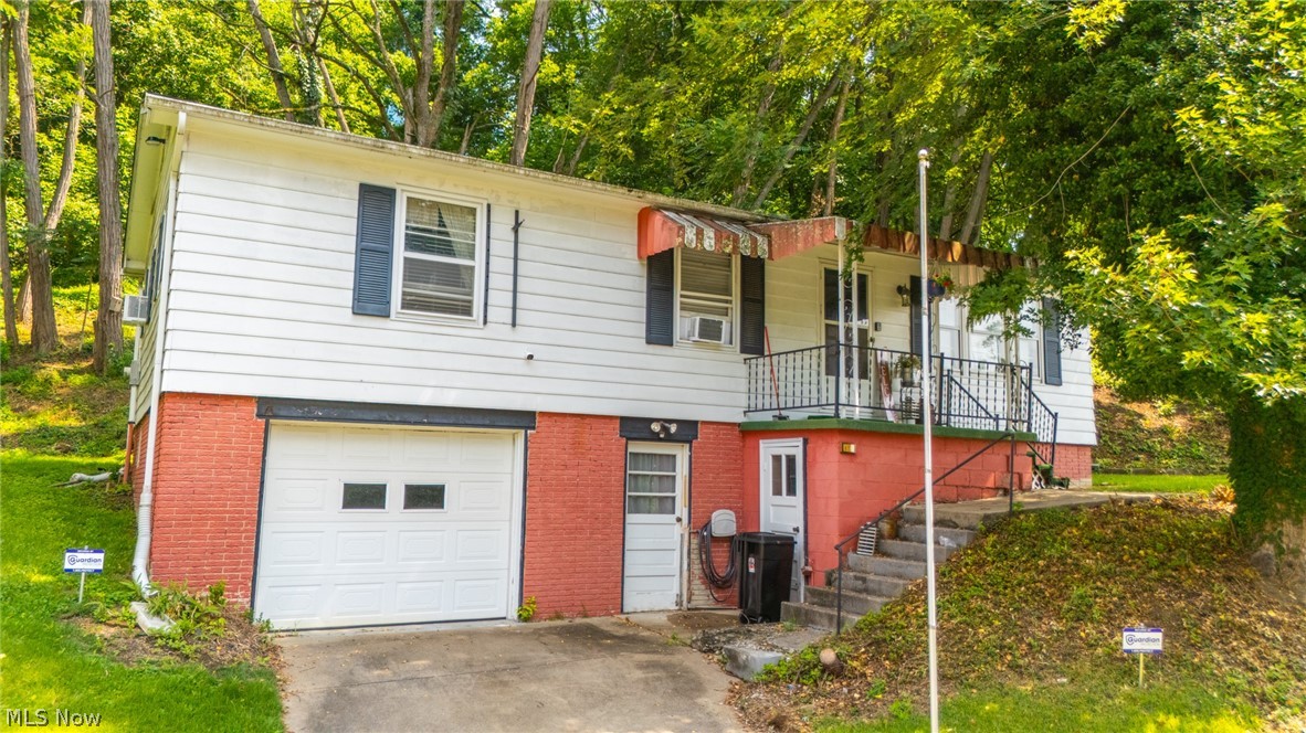 820 Mariann Drive Martins Ferry OH 43935