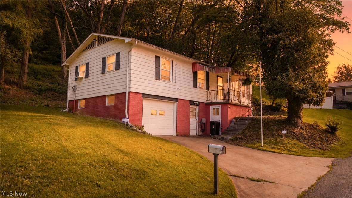 820 Mariann Drive Martins Ferry OH 43935