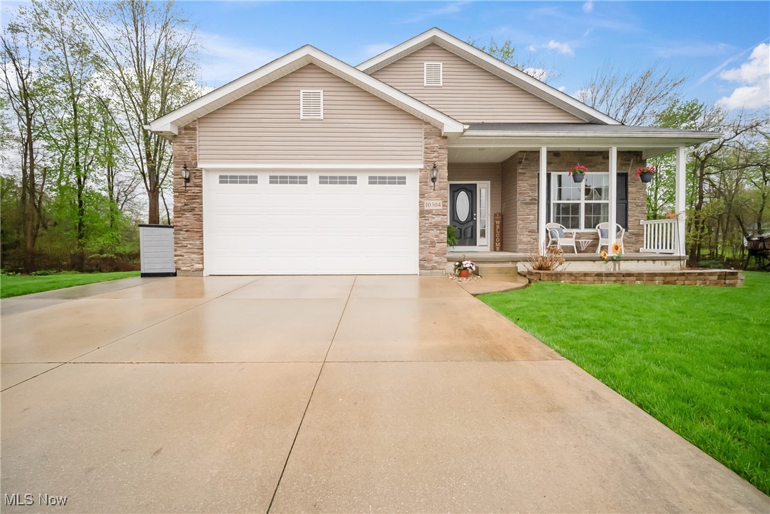 10304 Herrington Drive Aurora OH 44202