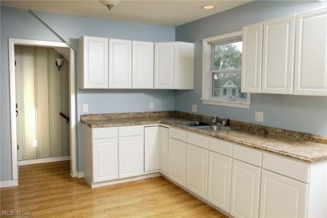 1306 22nd Street NE Canton OH 44714