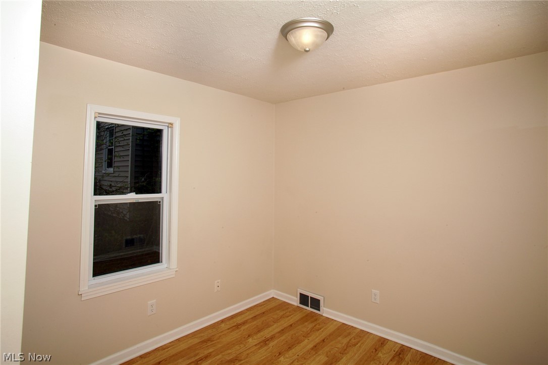 1306 22nd Street NE Canton OH 44714