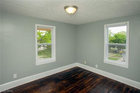 1306 22nd Street NE Canton OH 44714