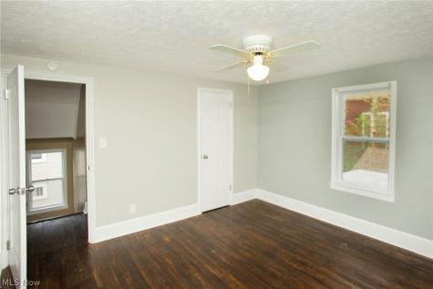 1306 22nd Street NE Canton OH 44714