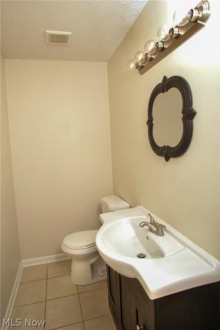 1306 22nd Street NE Canton OH 44714