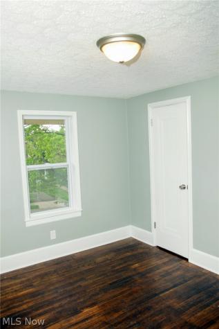1306 22nd Street NE Canton OH 44714