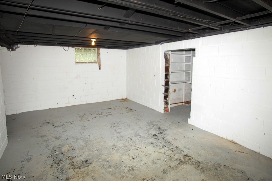 1306 22nd Street NE Canton OH 44714