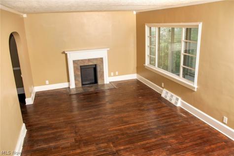 1306 22nd Street NE Canton OH 44714