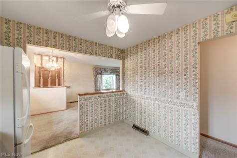 5615 Southington Drive Parma OH 44129