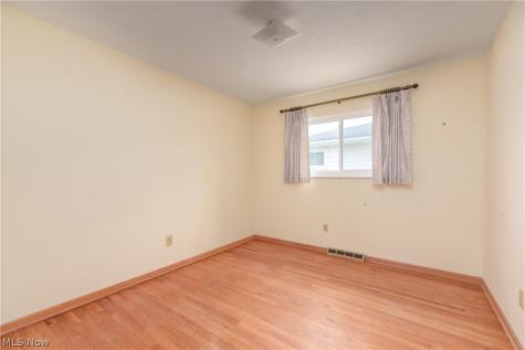 5615 Southington Drive Parma OH 44129