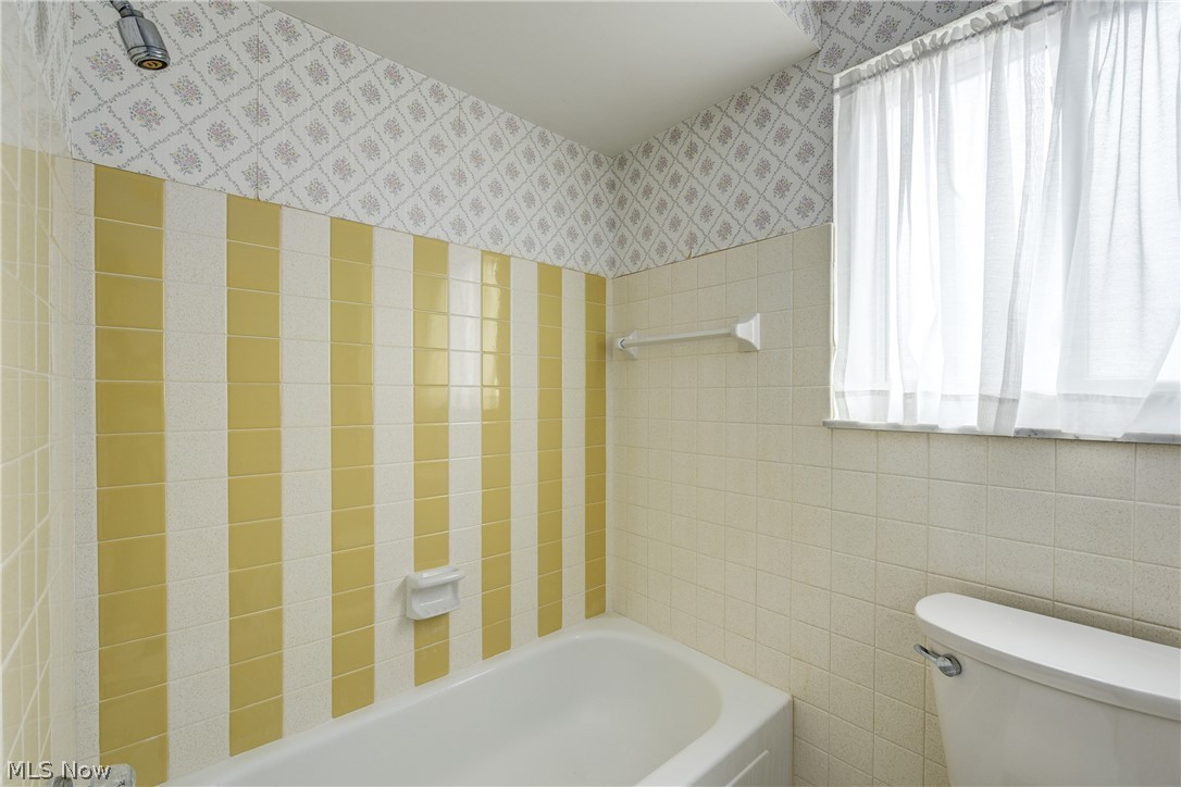 5615 Southington Drive Parma OH 44129