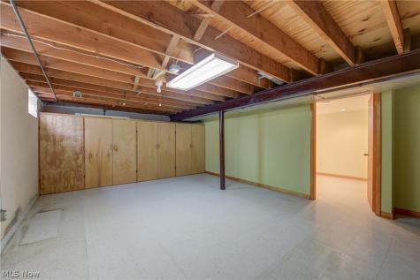 5615 Southington Drive Parma OH 44129