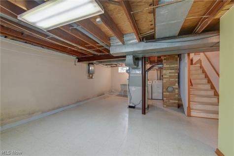 5615 Southington Drive Parma OH 44129