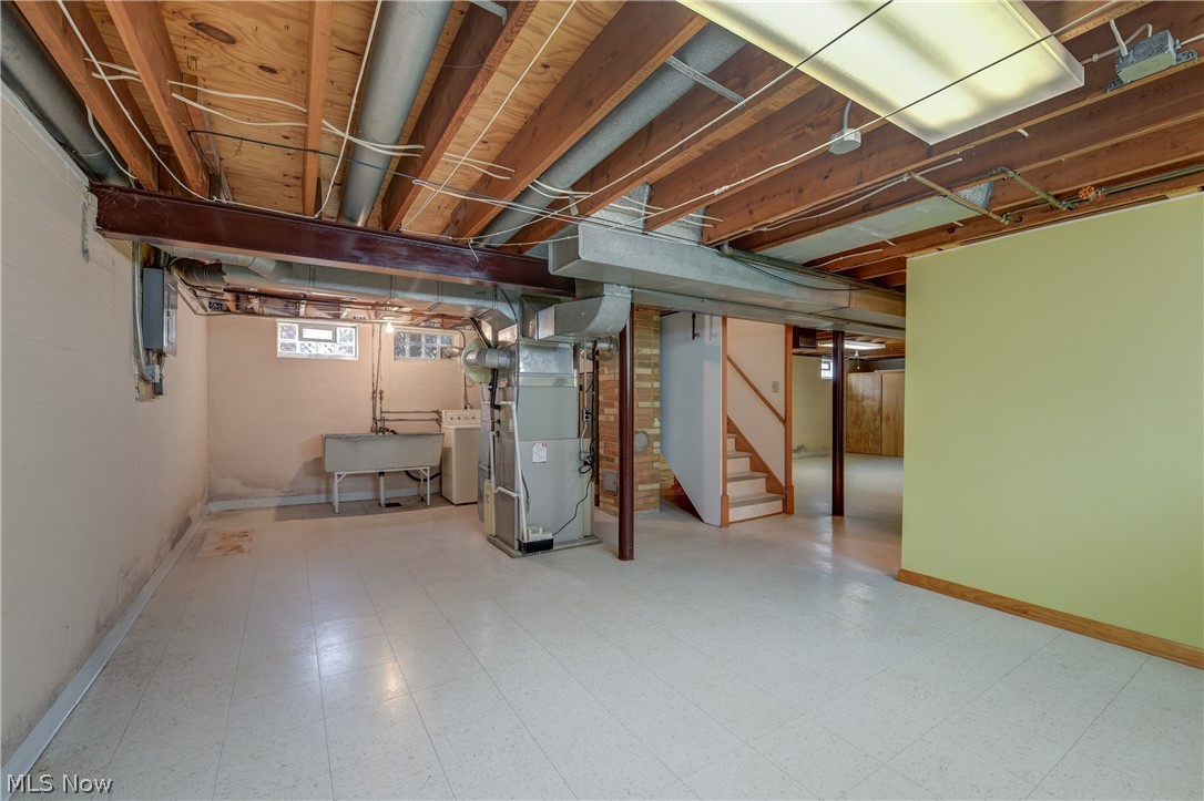 5615 Southington Drive Parma OH 44129