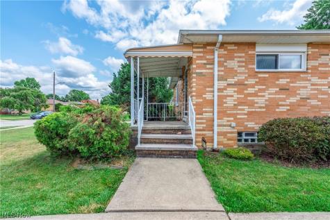 5615 Southington Drive Parma OH 44129