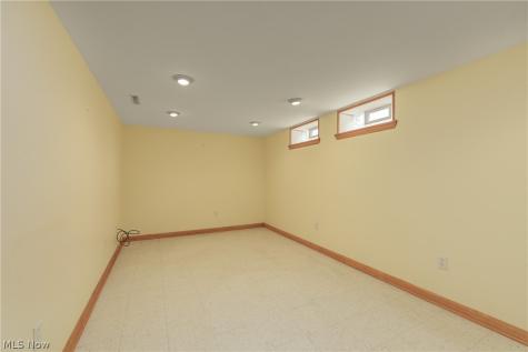 5615 Southington Drive Parma OH 44129