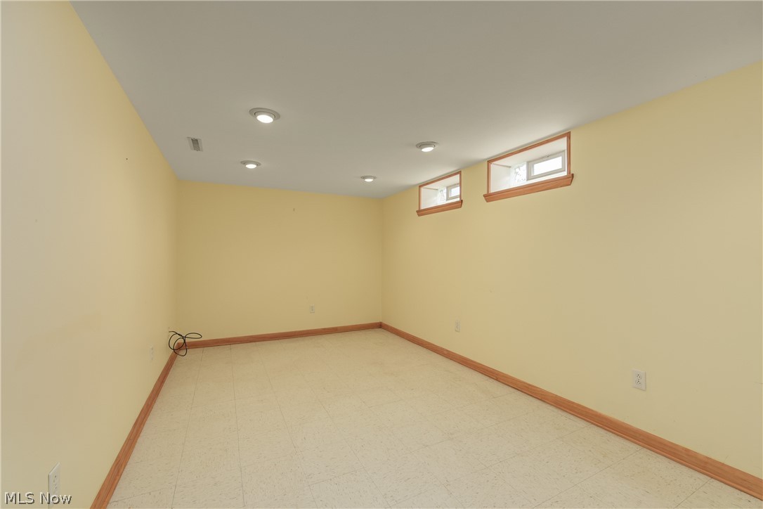 5615 Southington Drive Parma OH 44129
