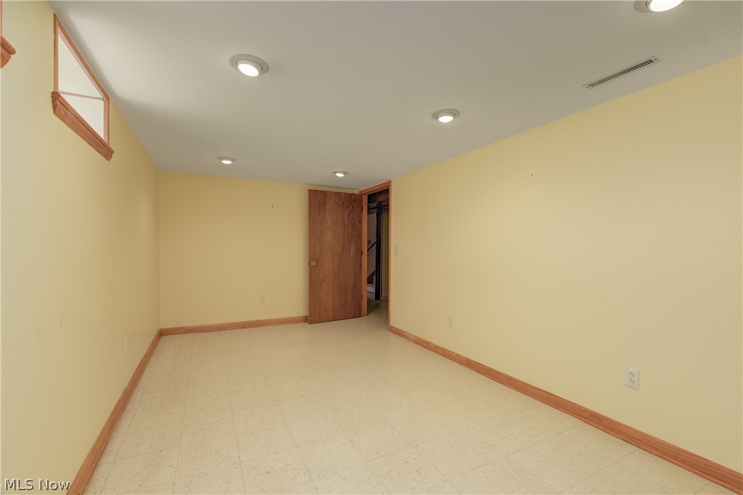5615 Southington Drive Parma OH 44129